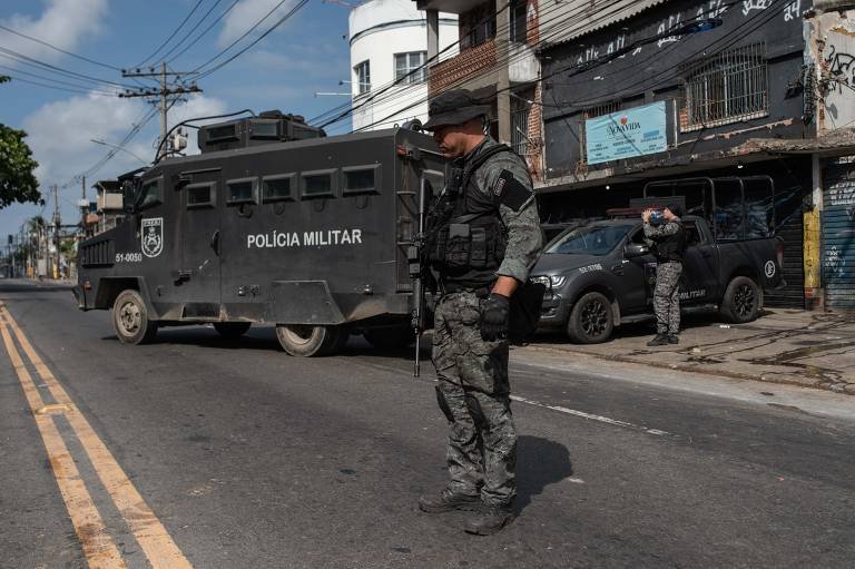 Uerj orienta comunidade após protestos no Maracanã