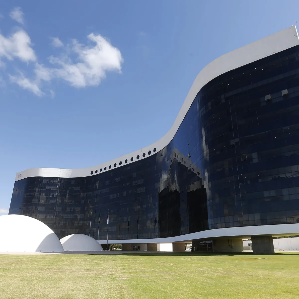 Eleições 2026: último prazo para solicitar voto em trânsito