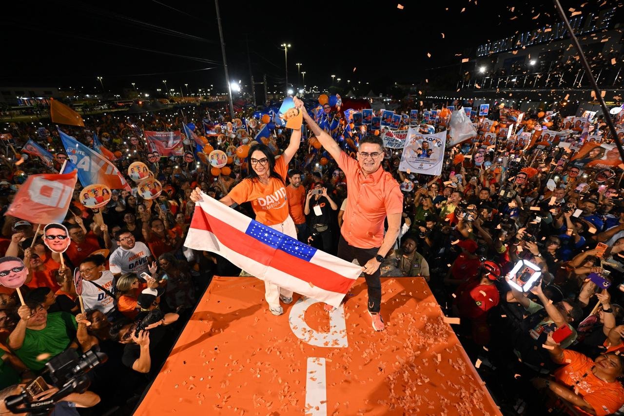 David e Shádia abrem campanha com seis partidos
