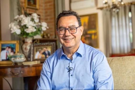 Da psiquiatria à política: conheça Augusto Cury