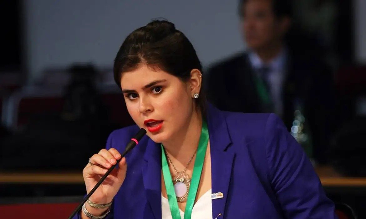 COP17: brasileira pede financiamento para jovens