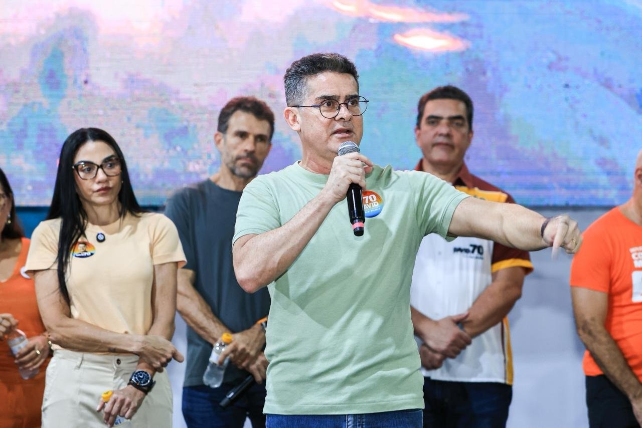 David Almeida e Shádia Fraxe participam de reunião