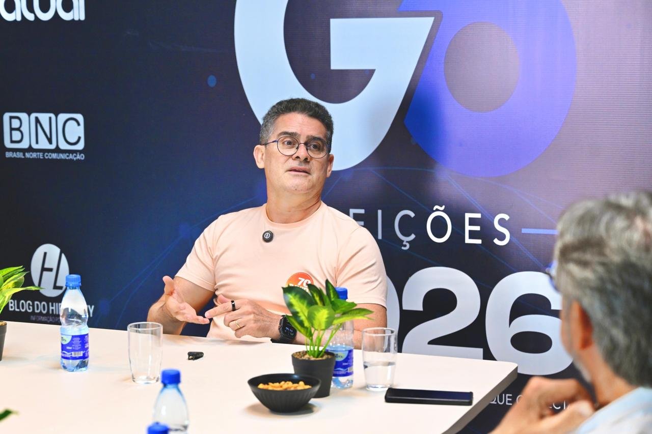 David Almeida afirma que Augusto Cury oferece uma alternativa aos eleitores que não se identificam com os campos políticos de esquerda ou direita.
