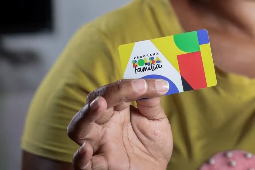 Bolsa Família terá reajuste de 15%; veja o que muda
