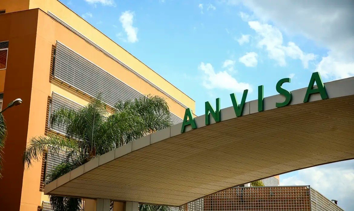 Anvisa restringe lotes de remédio usado contra esclerose múltipla