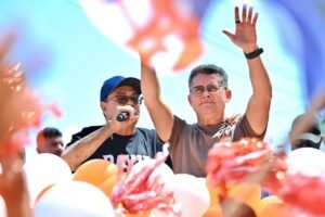 Nos 115 anos de Carauari, David apresenta plano para barcos