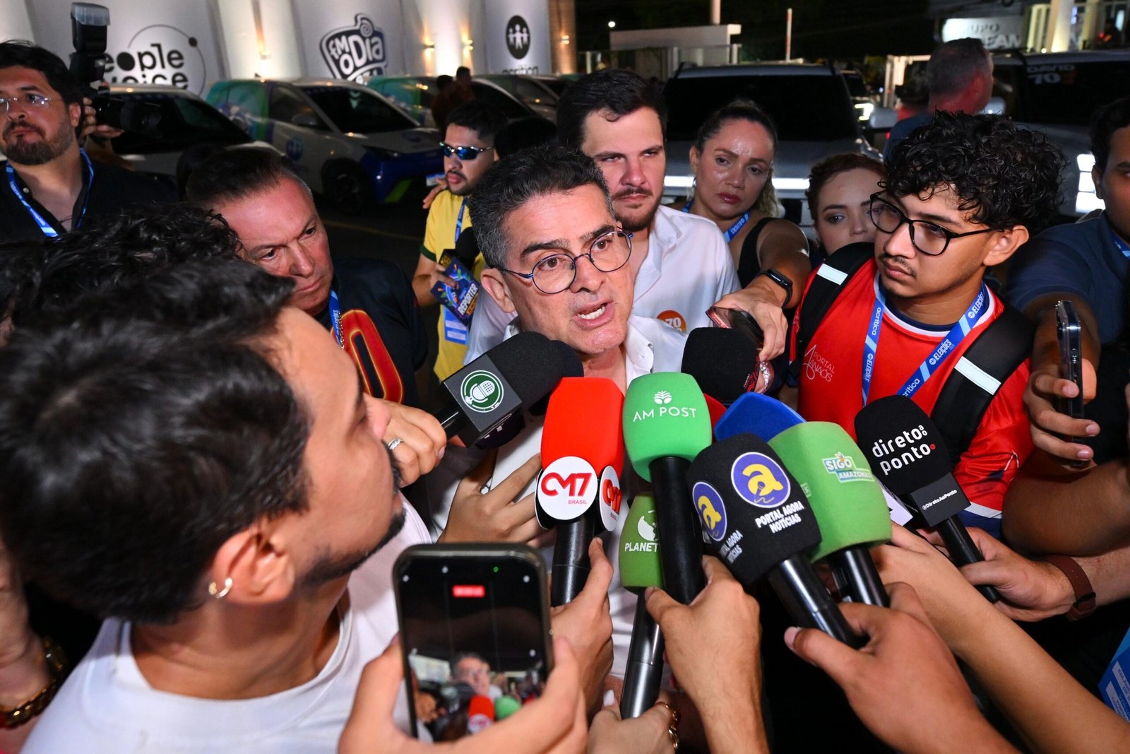 David Almeida destaca agricultura familiar no debate sobre queimadas